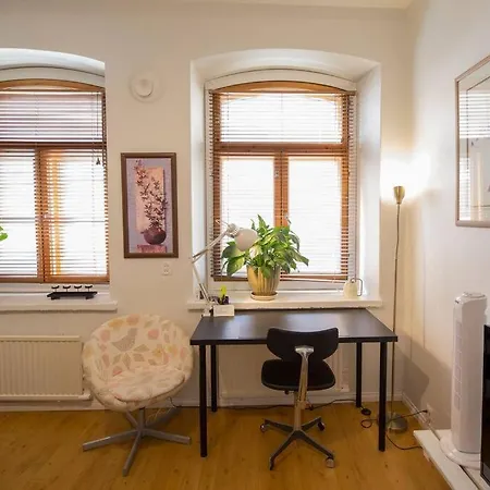 A Lovely Near Railway Station And Arena. Apartmán