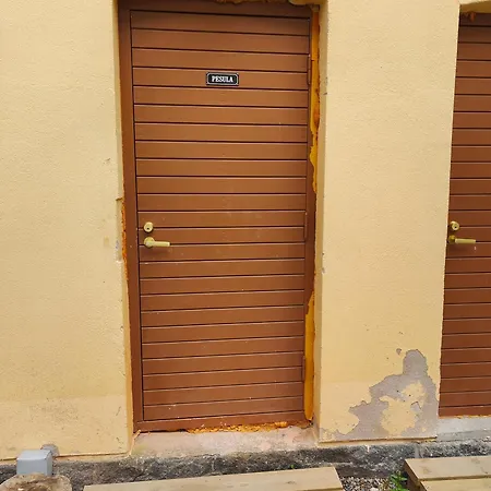 아파트 A Lovely Near Railway Station And Arena.